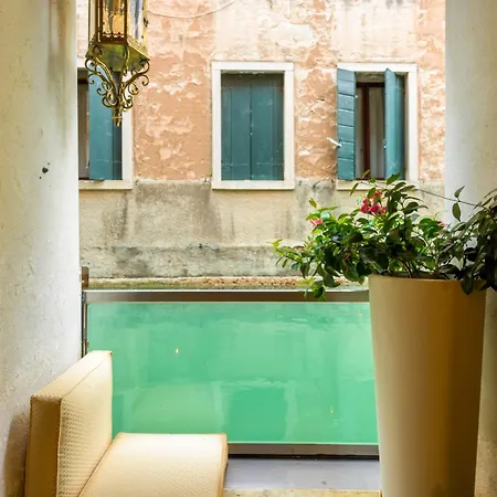 דירה Luxury Watersdoor